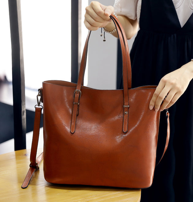 Simple Oil Wax Leather Messenger Shoulder High Capacity Portable Tote Bag
