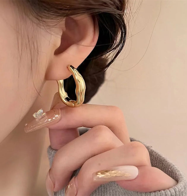 Gold Color Metallic Ear Loops For Women Simple Cool Style Irregular Geometric Ear Buckle Personalized Party HooP Earring Jewelry