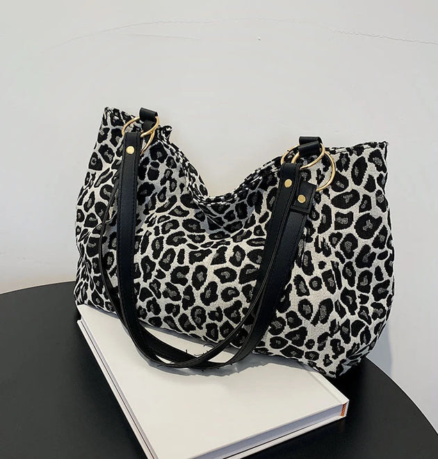 New Fashion Tote Bags Shopping and Travel Canvas Bags Women Popular Handbags Large Capacity Leopard Shoulder Bags