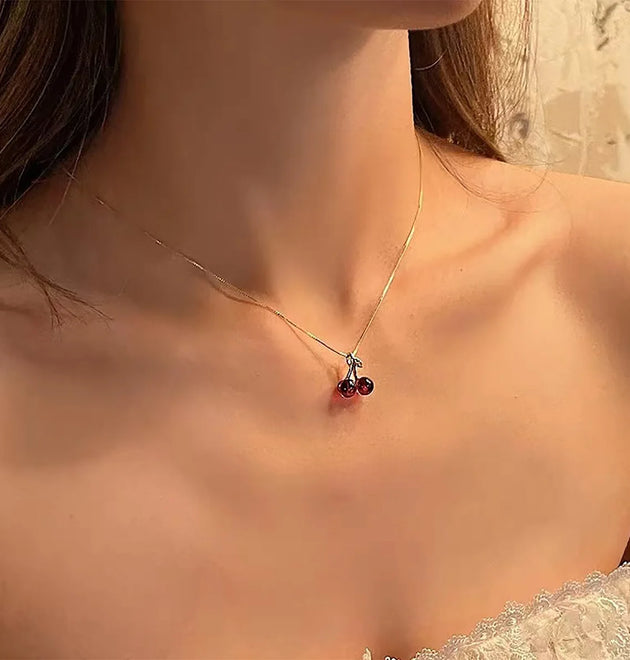 Little Wine Red Cherry Pendant Necklaces For Women Fashion Personality Fruit Golden Chain Necklace Party Jewelry Birthday Gifts